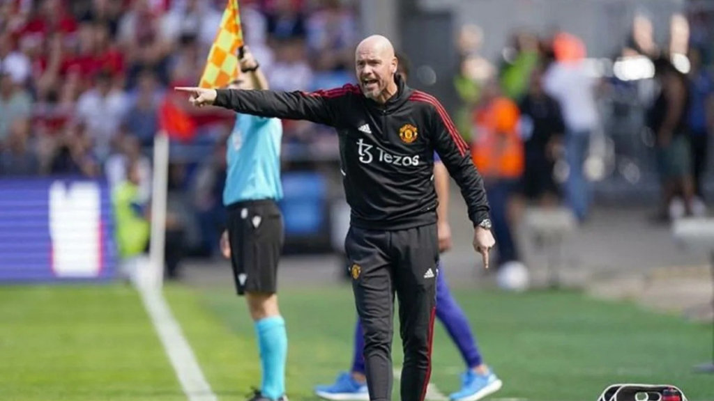 Erik Ten Hag Masih Sanggup Membawa MU Angkat Trofi